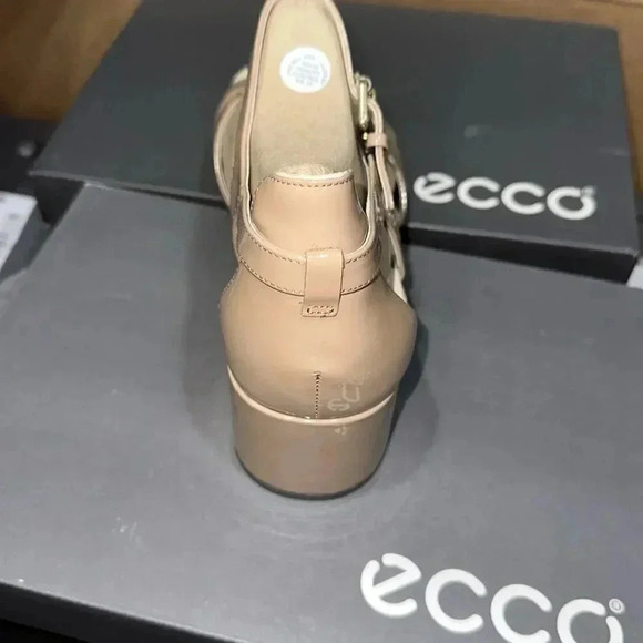 Ecco Shape 35 Block Sandal Size 10-10.5 - Picture 2 of 6